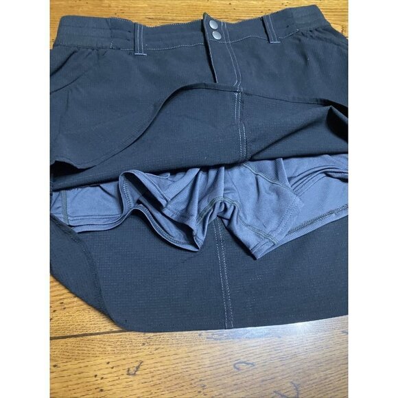 Kuhl womens active wear hiking skirt skort size Small Black lots of pockets! - Picture 6 of 7